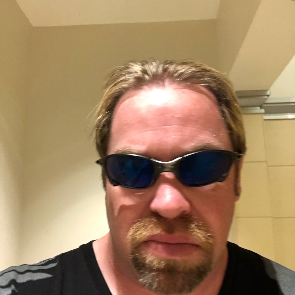 Meet your Posher, Brandon